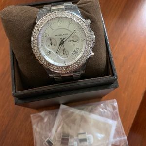 Michael Kors Watch - Clear/Silver w/Rhinestones